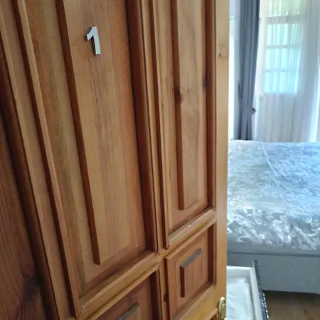 Kaltur Boutique ヤロヴァ